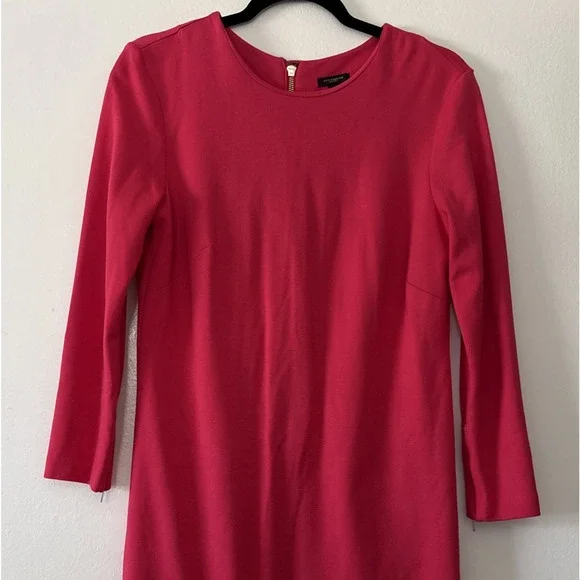 Ann Taylor Red Stretch Sheath Dress Zipper 3/4 Sleeve Size 6 Stretch Designer - Picture 2 of 12